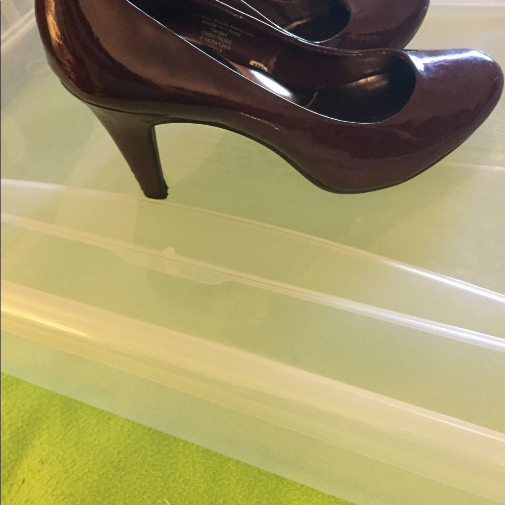 Shoes - Picture 2 of 2